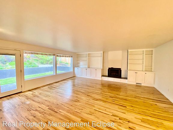 5th image of 1513 177th Ave NE