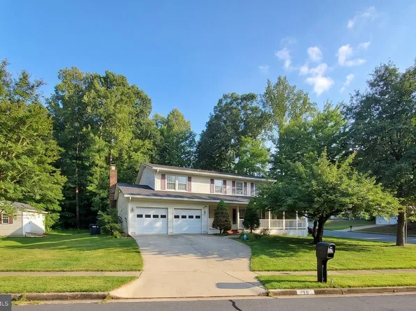 2501 Fraser Ct, Woodbridge, VA 22191