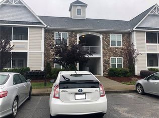 330 Gallery Dr APT 202, Spring Lake, NC 28390