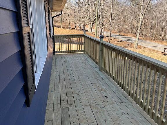 2nd image of 673 Jarrett Dr