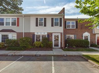594 Tenbee Ln, Virginia Beach, VA 23451