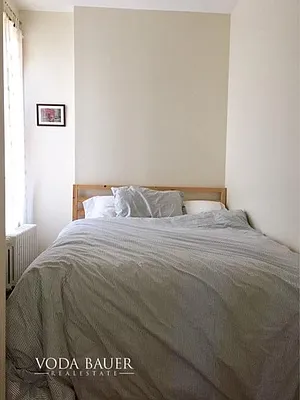 Rented by Voda Bauer Real Estate | media 9