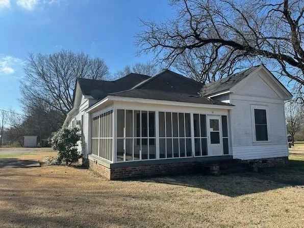 91 Whitfield St, Artesia, MS 39736