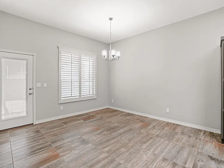 1740 Eased St — Photo 12
