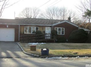 1522 Potter Blvd, Bay Shore, NY 11706