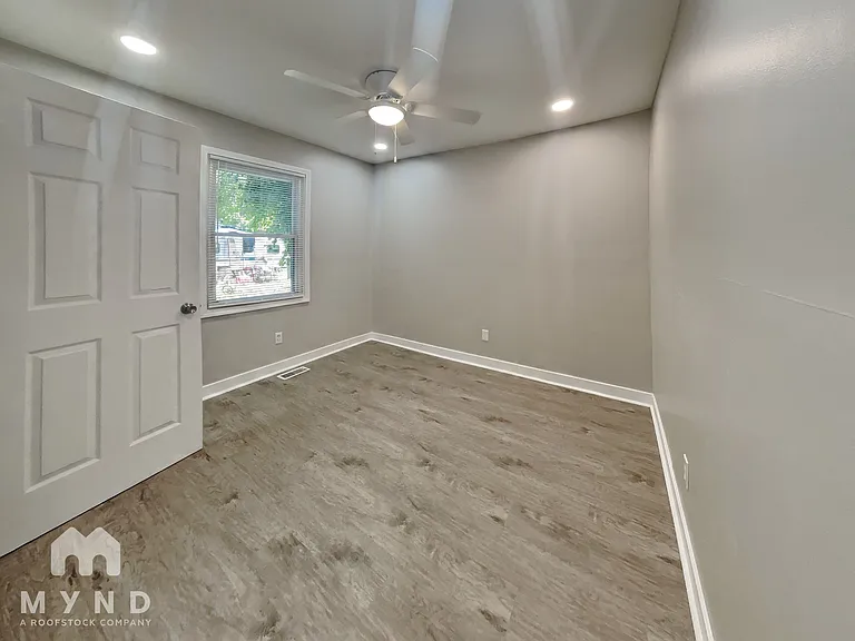1224 Earhart St — Photo 10