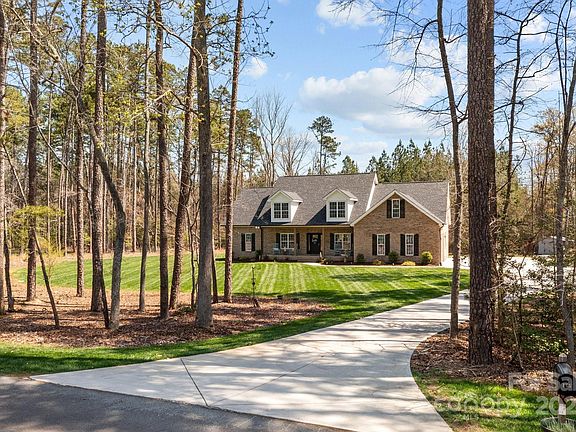 2nd image of 165 Riverwalk Dr
