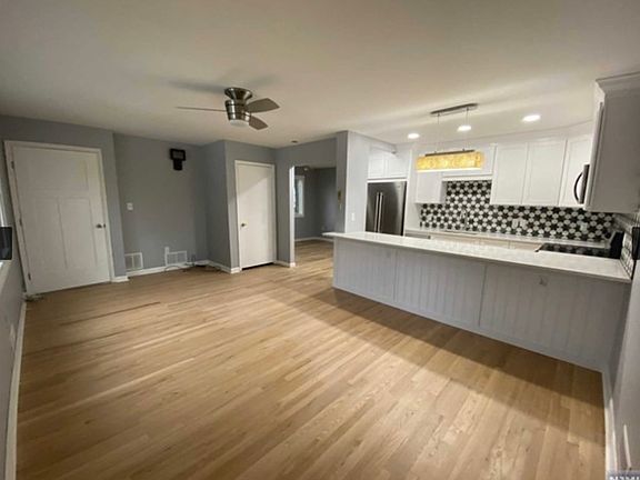 3rd image of 99 Elm St Floor 1