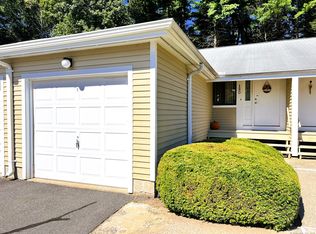 12 Wiggins Farm Dr #D, Simsbury, CT 06070