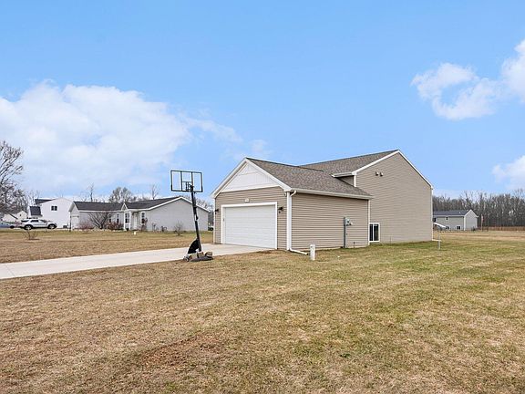 4th image of 58640 Pond View Ln