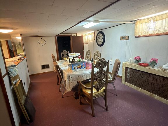 5th image of 72 Eltinge St