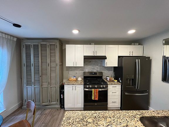 New gas stove and fridge.