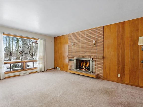5th image of 3931 Northwood Dr SE