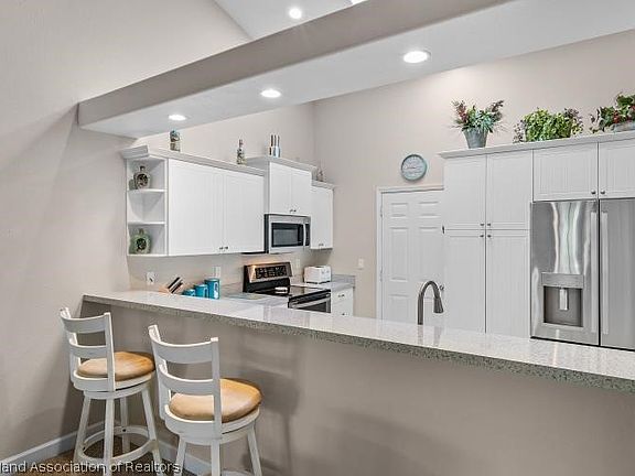 3rd image of 2105 Coral Key Ct