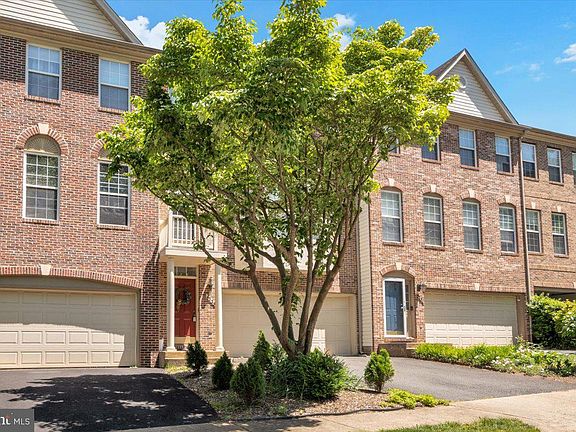 3rd image of 4229 Trumbo Ct