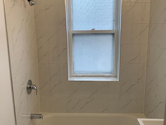 2nd image of 4518 N Hamilton Ave #1