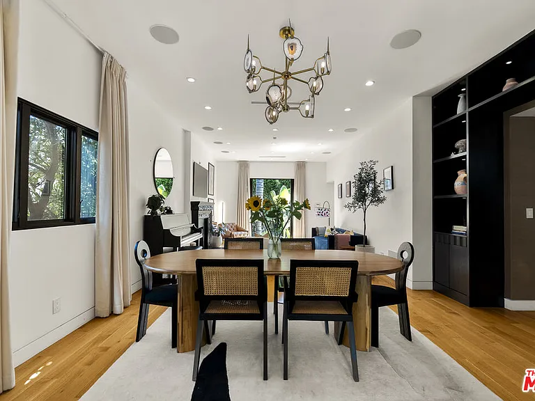 812 N Harper Ave — Photo 8