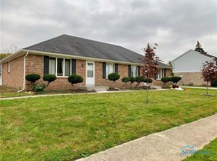 3238 Seaman Rd, Oregon, OH 43616