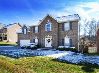 8360 Harbor Cove Dr, Knoxville, TN 37938