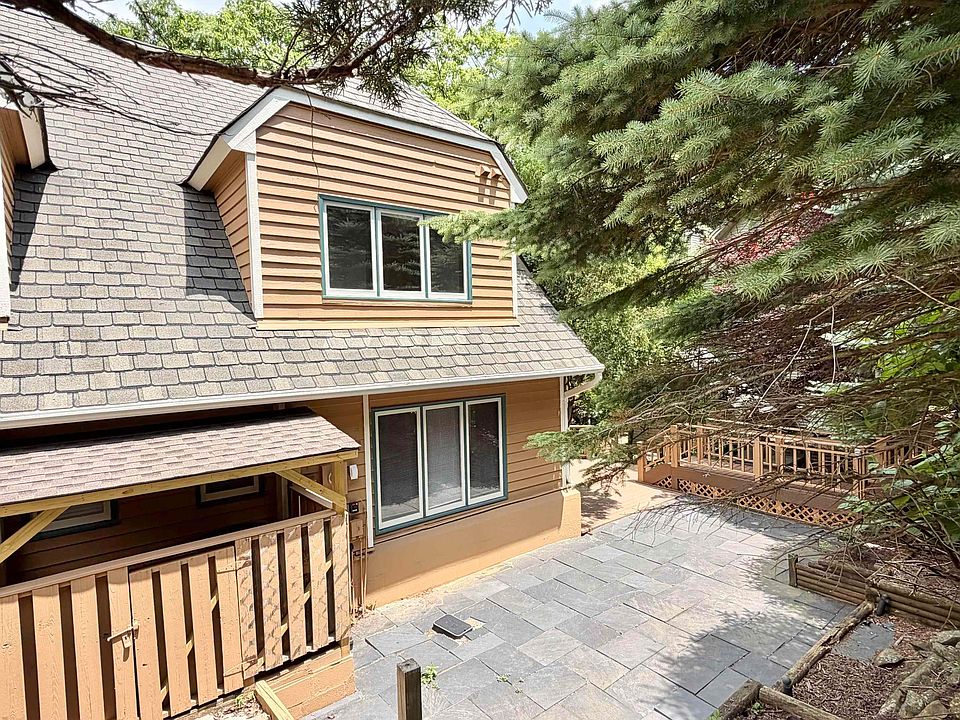 1st image of 12 Ivy Glen Ln