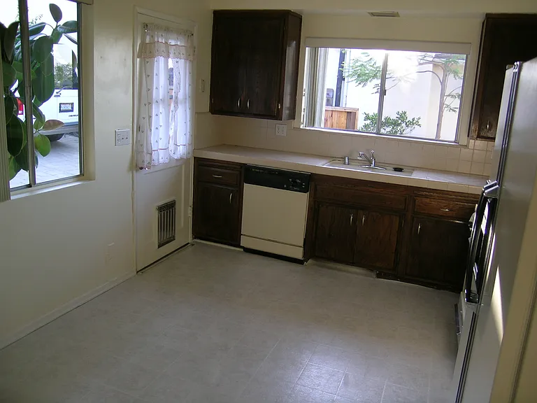 616 Chiquita Rd — Photo 11