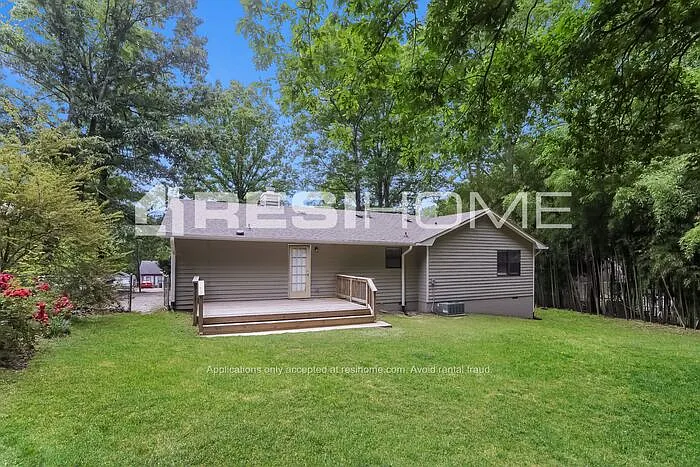 3321 Summer Wood Cir — Photo 15