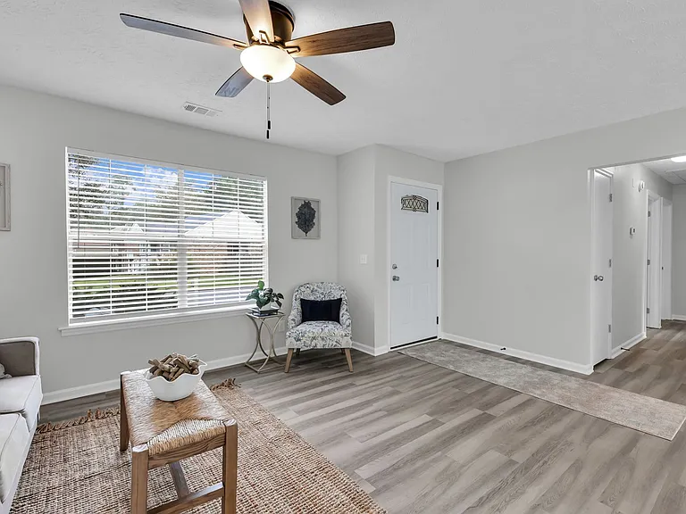 105 Crossover Ln — Photo 9