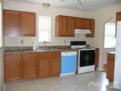 2nd image of 3156 Woodward St