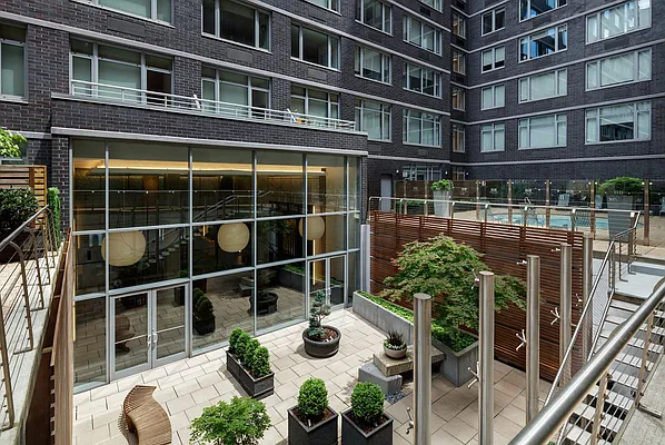 Rented by NY Living Solutions | media 9