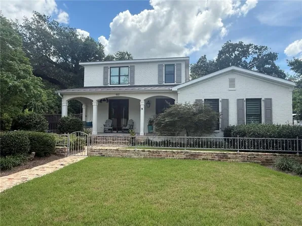 461 Satsuma St, Fairhope, AL 36532