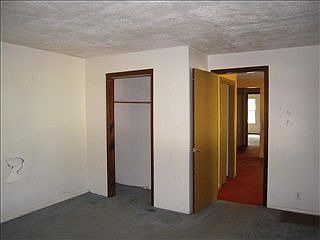 3rd image of 1055 S 2nd St