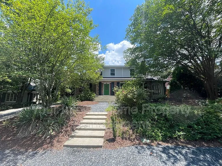 2695 Sharondale Dr NE — Photo 2