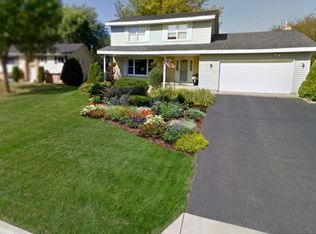 1802 Evergreen Ct, Woodbury, MN 55125