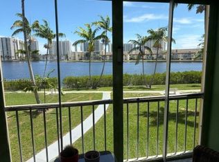 2861 Leonard Dr APT F207, Aventura, FL 33160