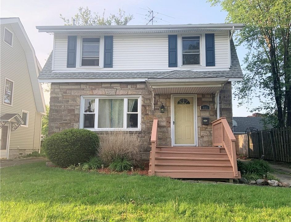 1st image of 441 E Dresden Ave