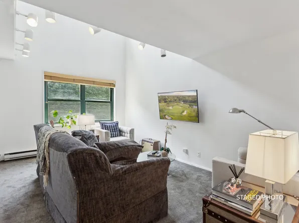 125 Barrow Street image 1 of 12