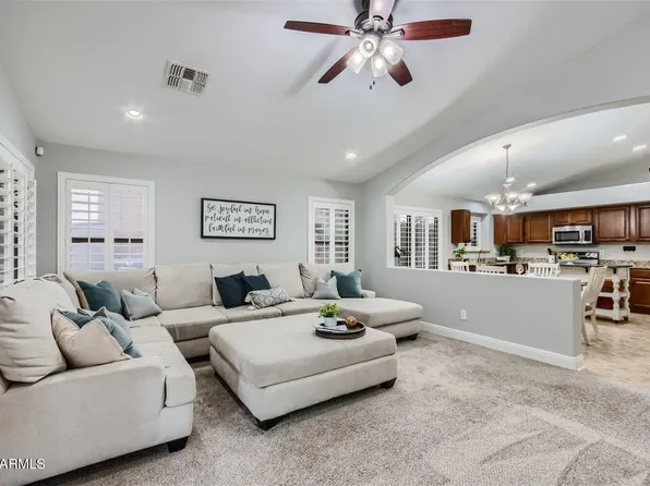 4474 E RUNAWAY BAY Drive, Chandler, AZ 85249