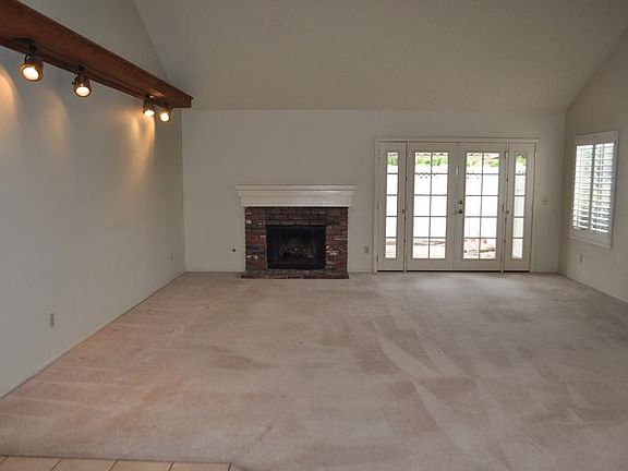 3rd image of 25647 Lawton St