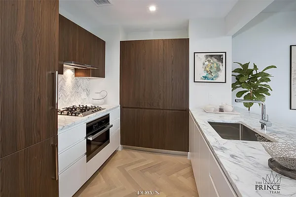 Sold by Town Residential | media 15