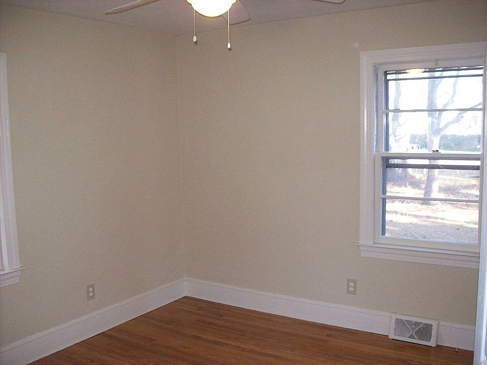 1st image of 1403 Eden Pl