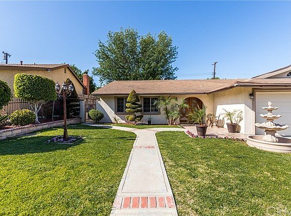 2nd image of 3002 E Quinnell Dr