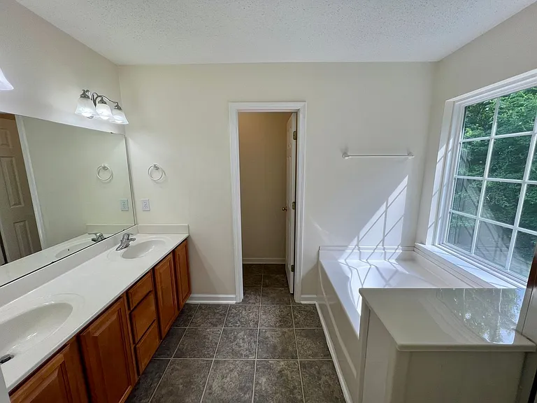 310 Wintergreen Rd — Photo 16