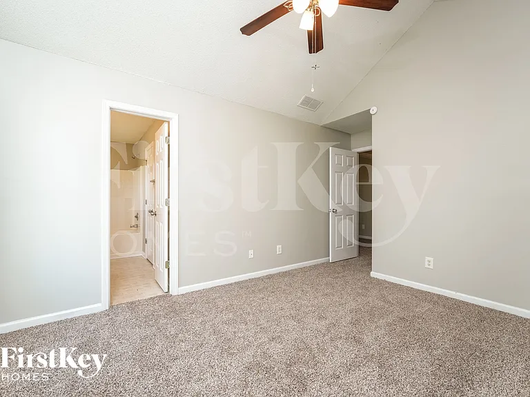 255 Fieldview Ln — Photo 12