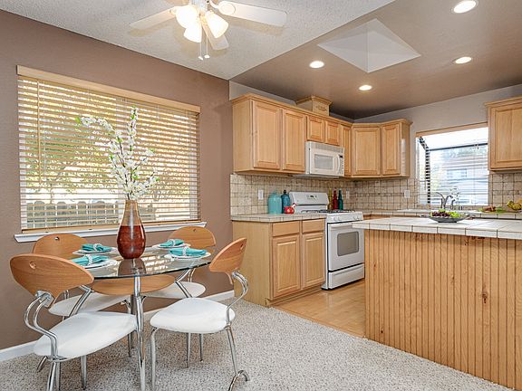 5th image of 5486 Wisteria Way