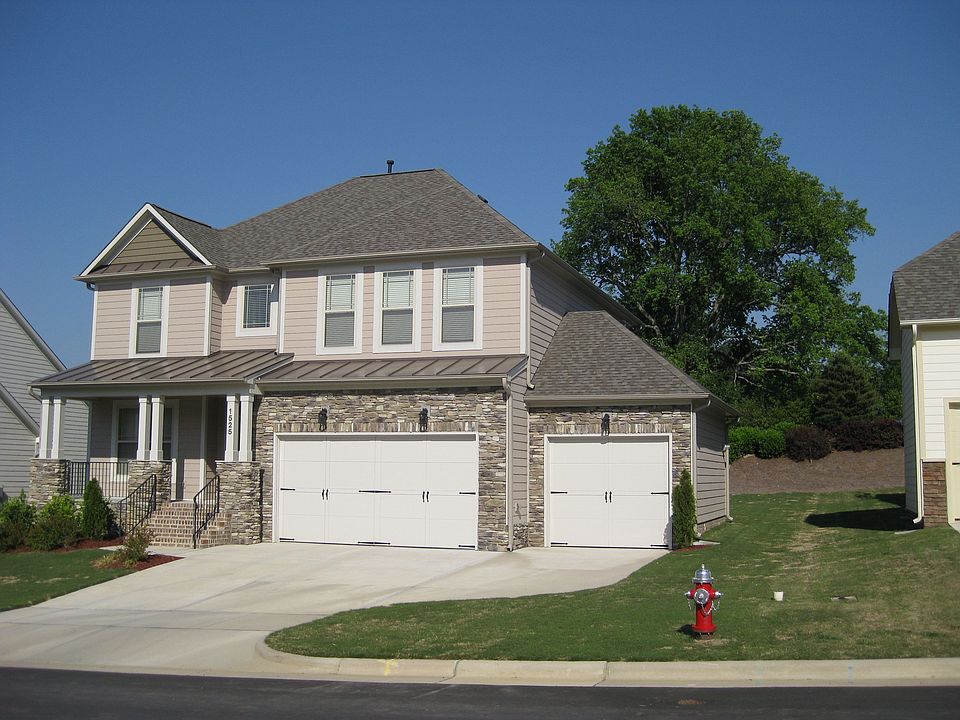 1525 Lily Creek Drive