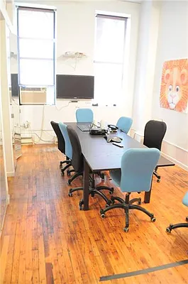 Rented by Mark David | media 22