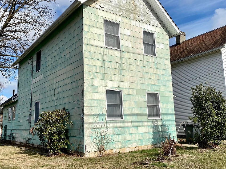 2nd image of 72 Grant St