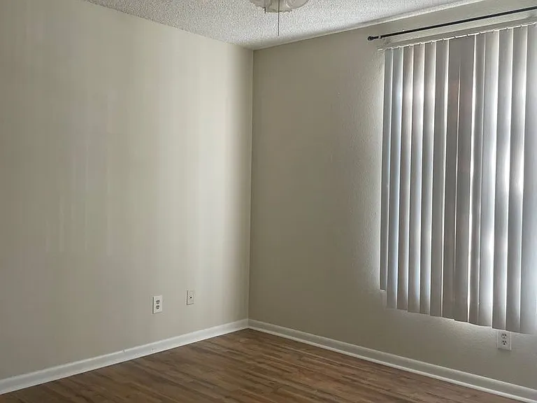 1719 Mill Run Cir — Photo 8