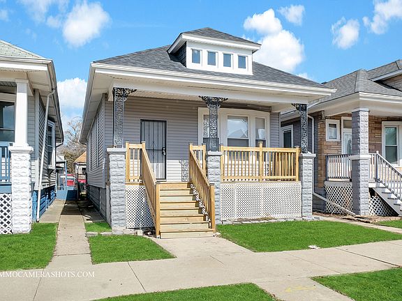 2nd image of 1322 W 72nd Pl