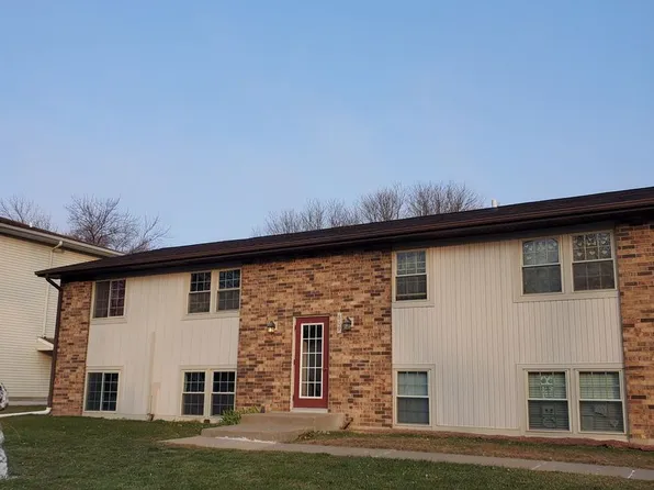 50 - May Ct, 807-809 May Ct #809-B, Le Claire, IA 52753